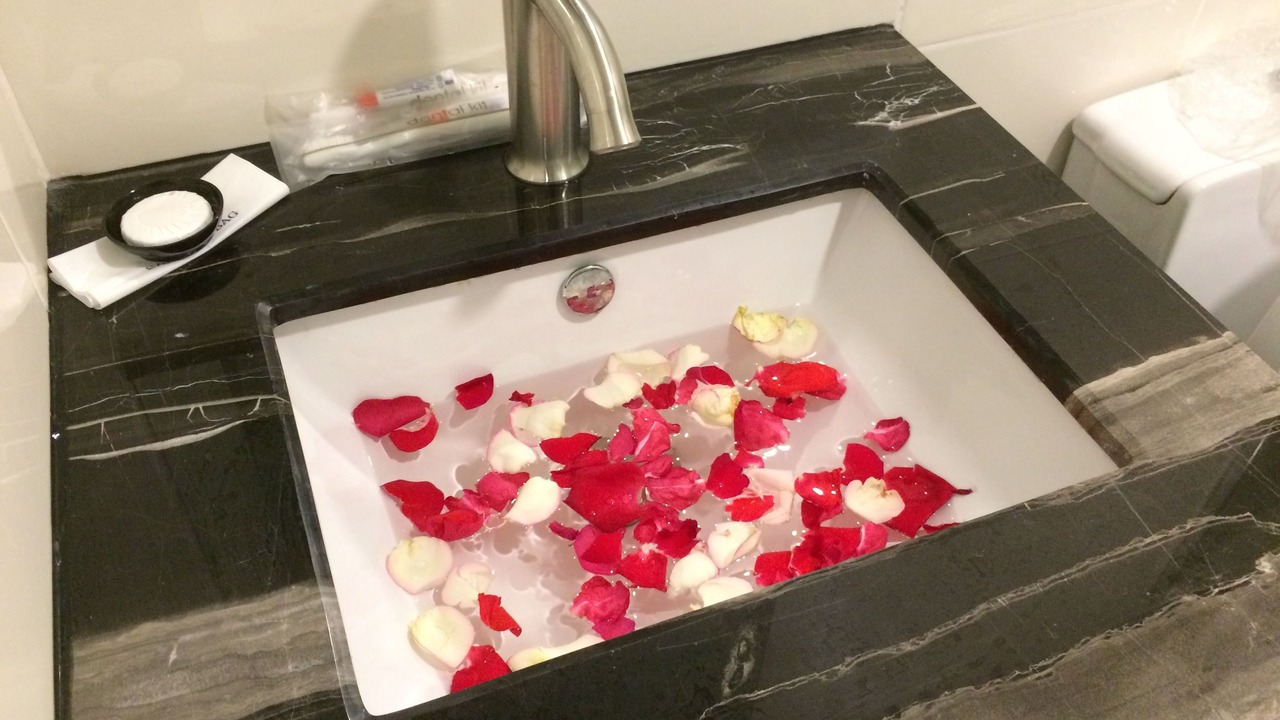 Photo of Bathroom in Central District