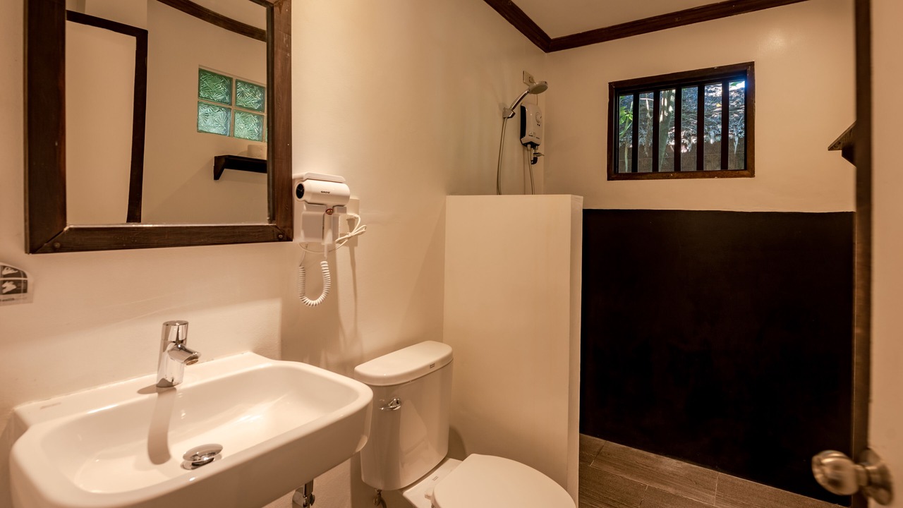 Photo of Bathroom in Catangnan