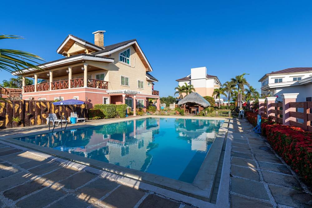 Photo of Outdoor in Santa Catalina