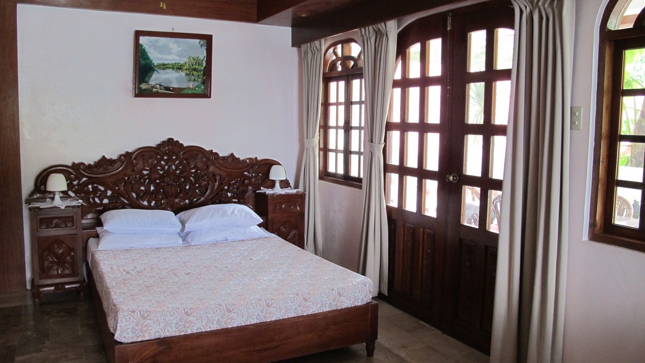 Photo of Bedroom in Puerto Galera