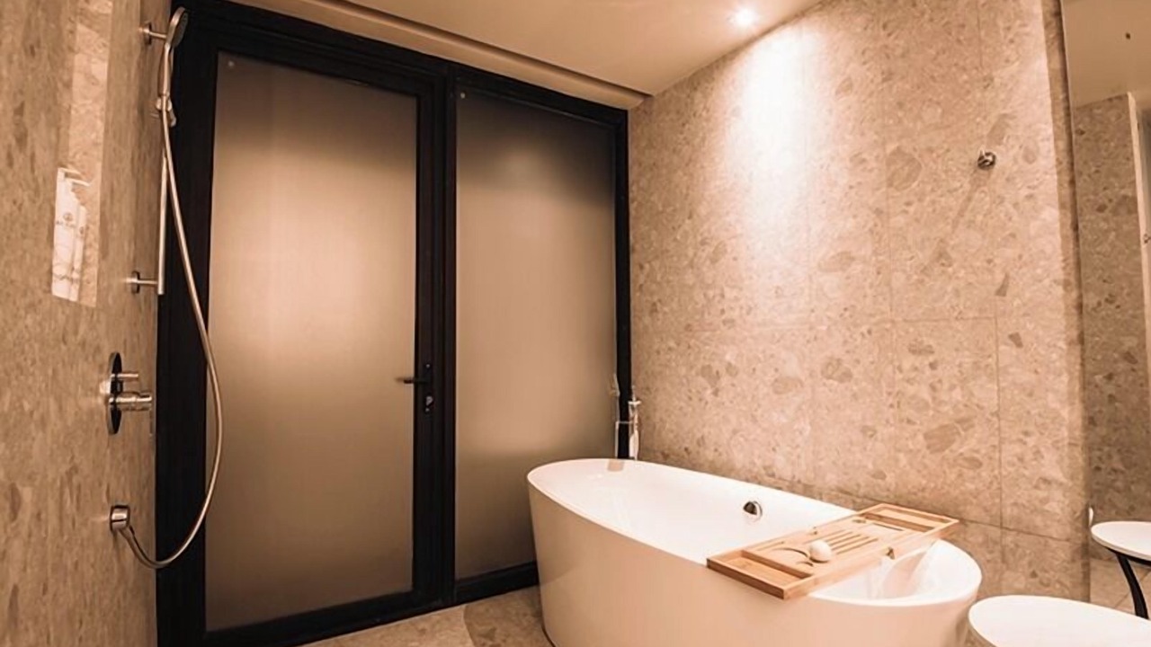 Photo of Bathroom in San Fernando