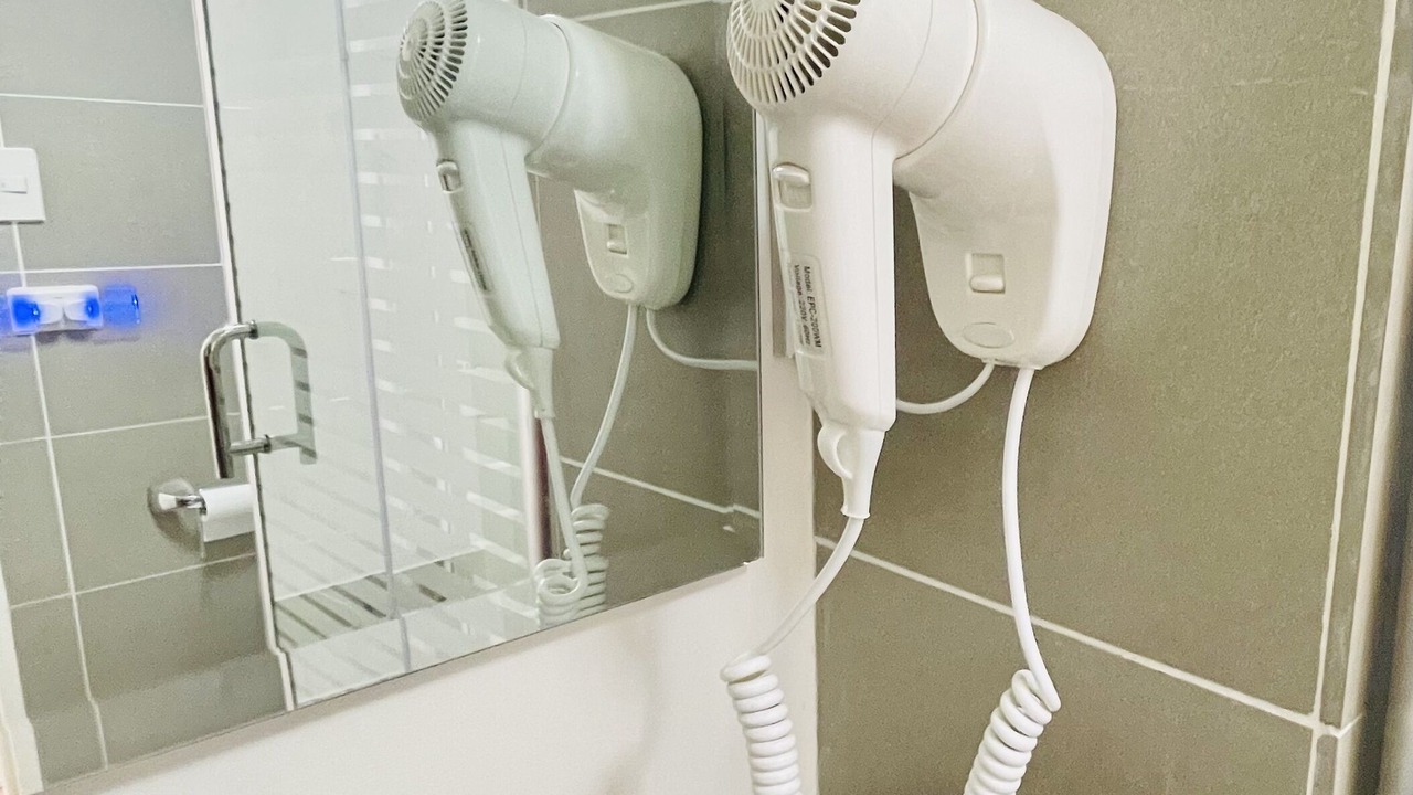 Photo of Bathroom in Mambaling