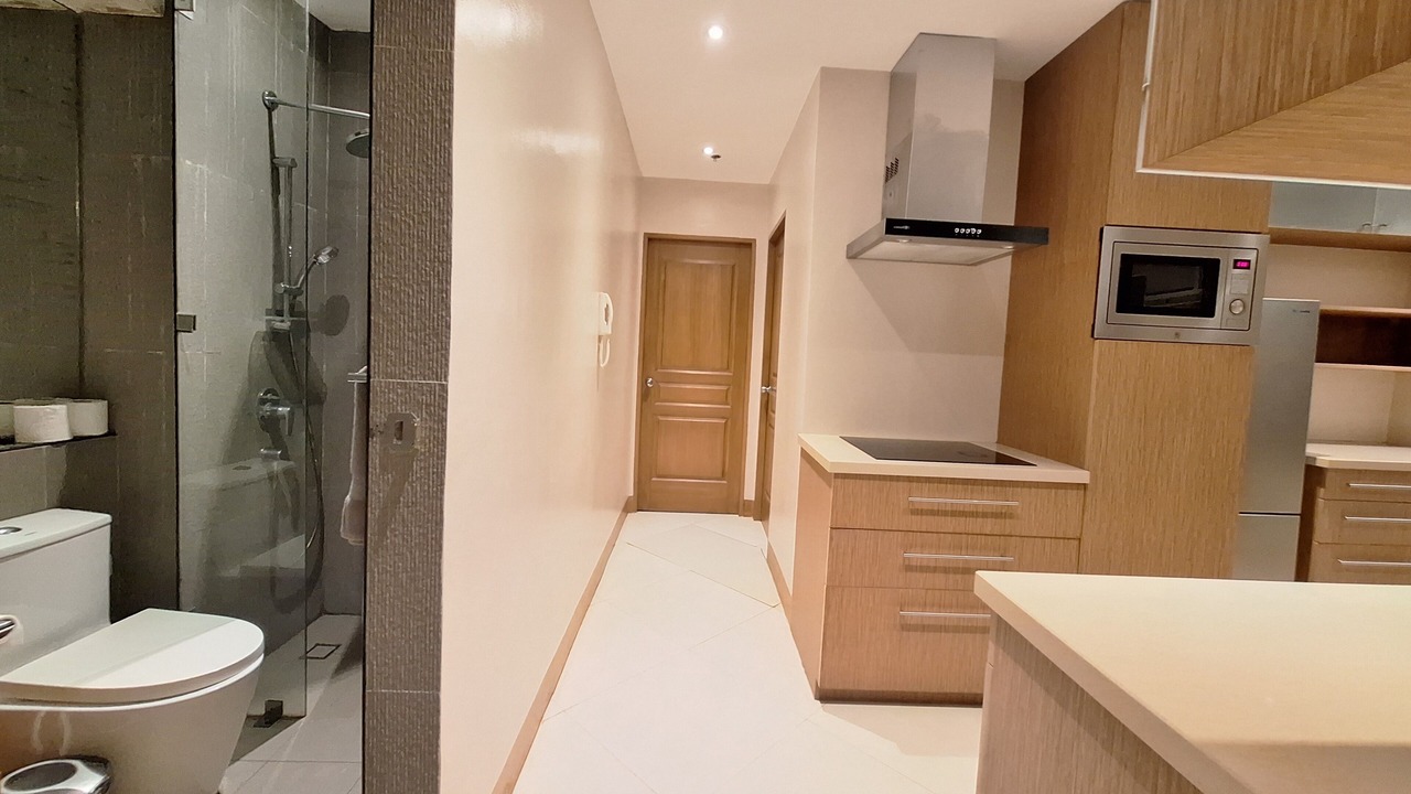 Photo of Bathroom in Ermita Night District