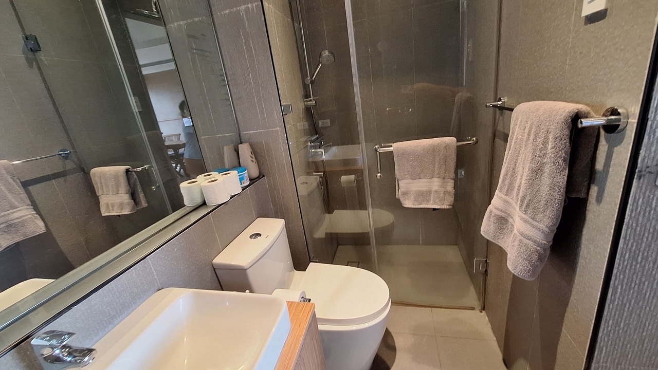 Photo of Bathroom in Ermita Night District