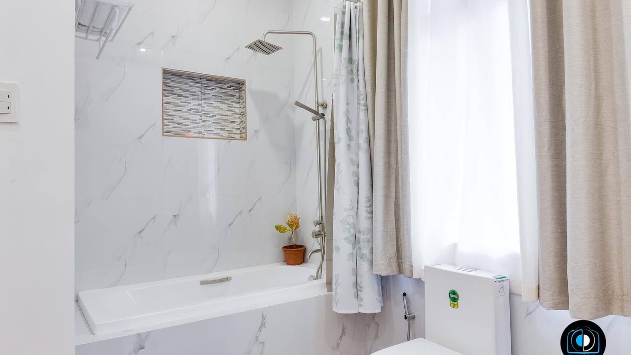 Photo of Bathroom in Loon