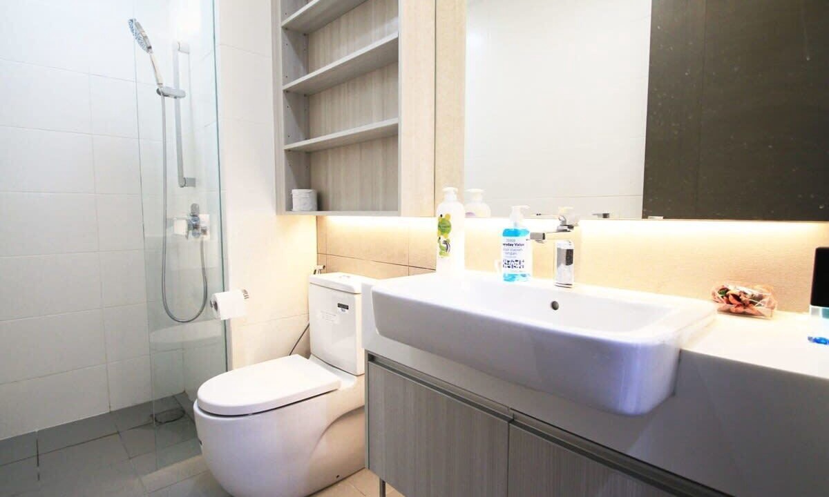 Photo of Bathroom in Central District