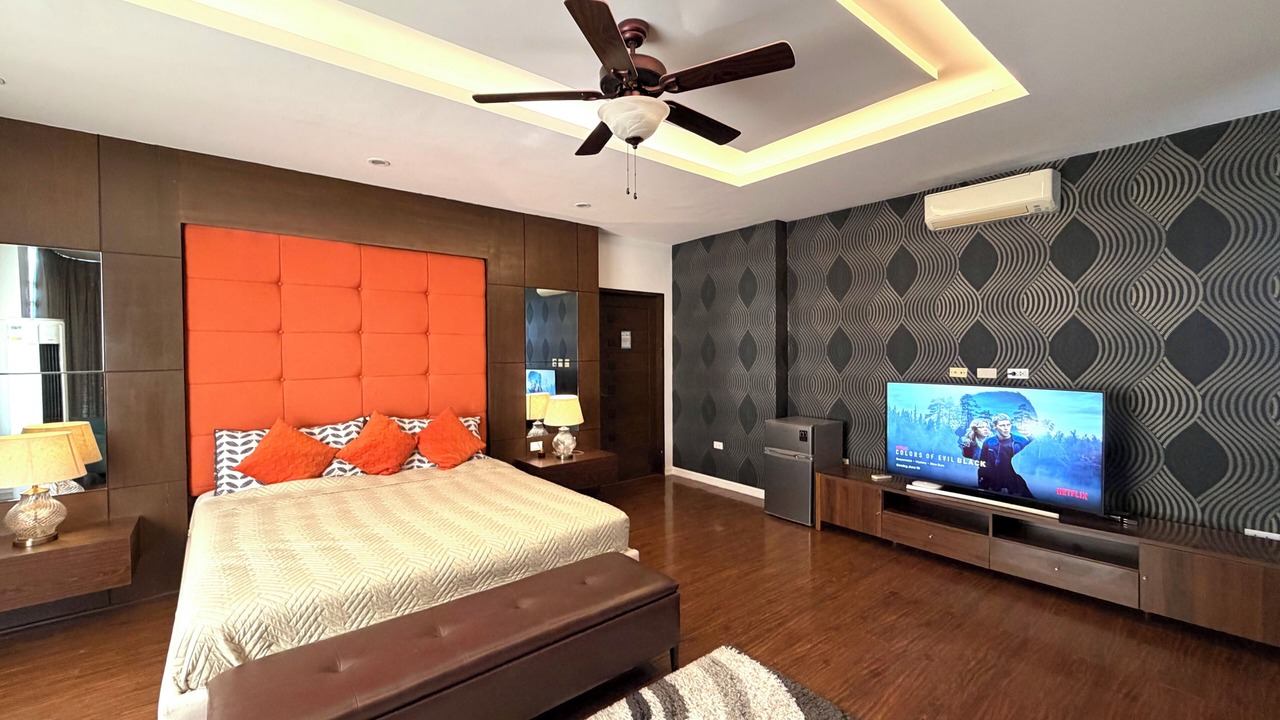 Photo of Bedroom in Puerto Galera