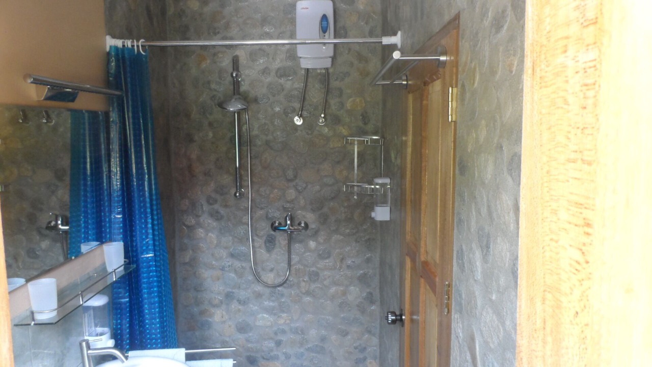 Photo of Bathroom in San Fernando