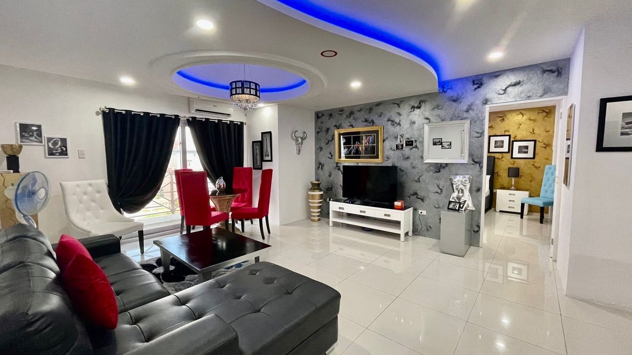 Photo of Livingroom in Lourdes North West
