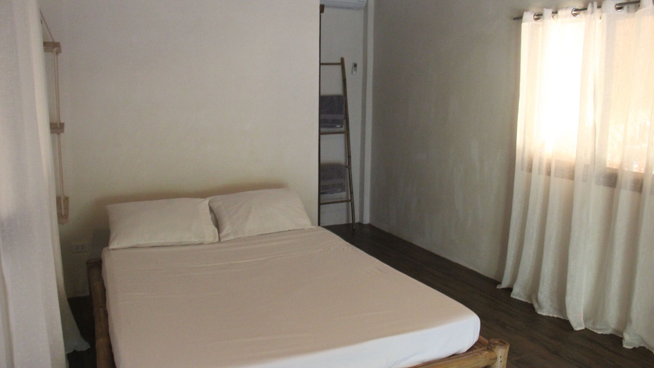 Photo of Bedroom in Catangnan