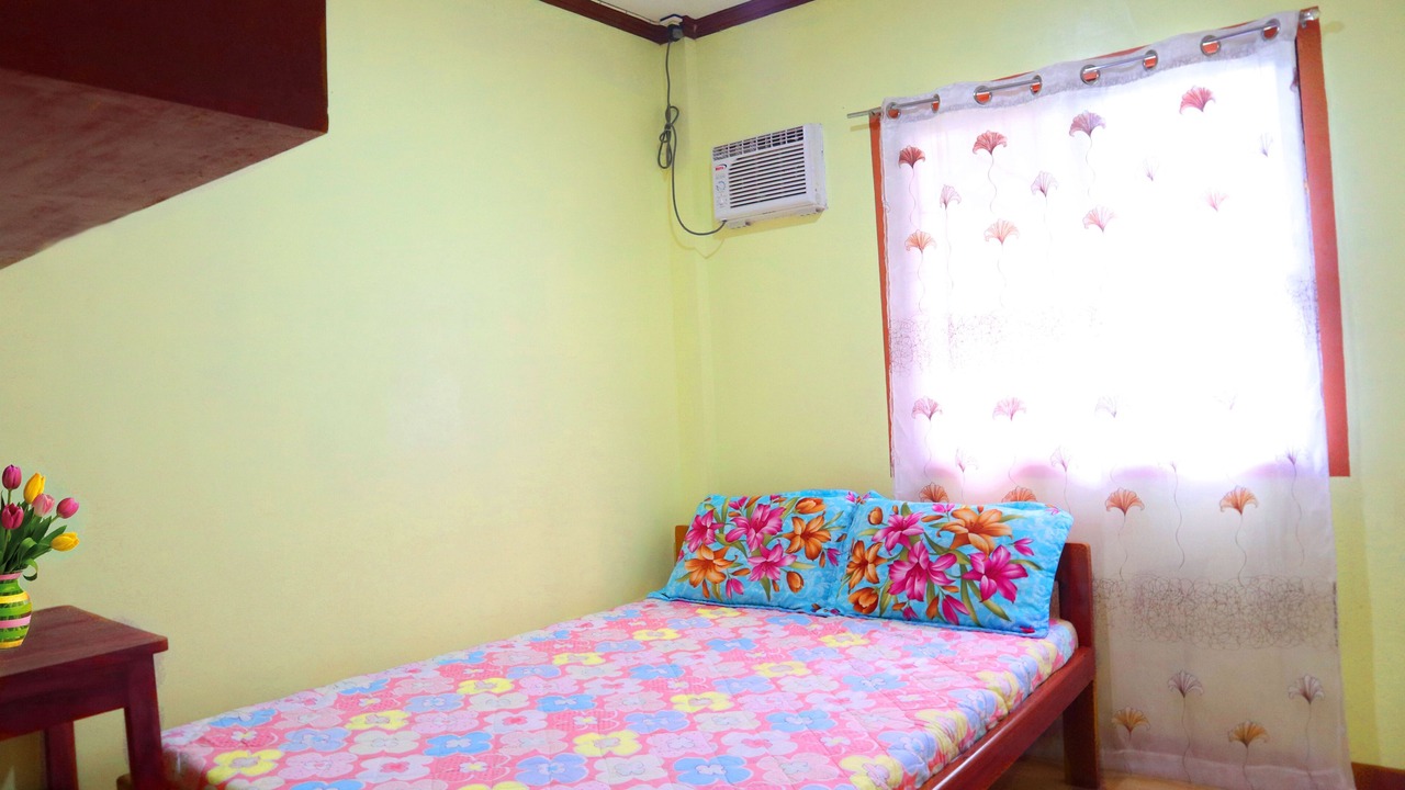 Photo of Bedroom in San Francisco Island