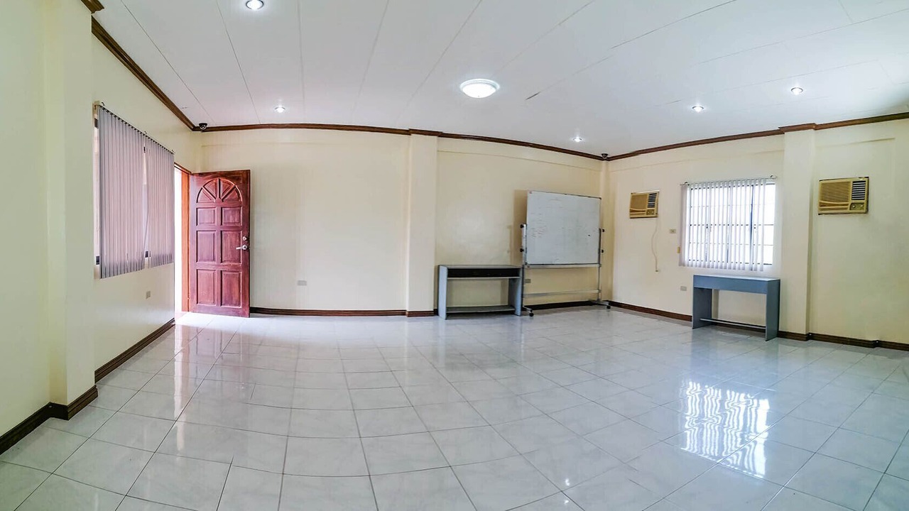 Photo of Others in Bay