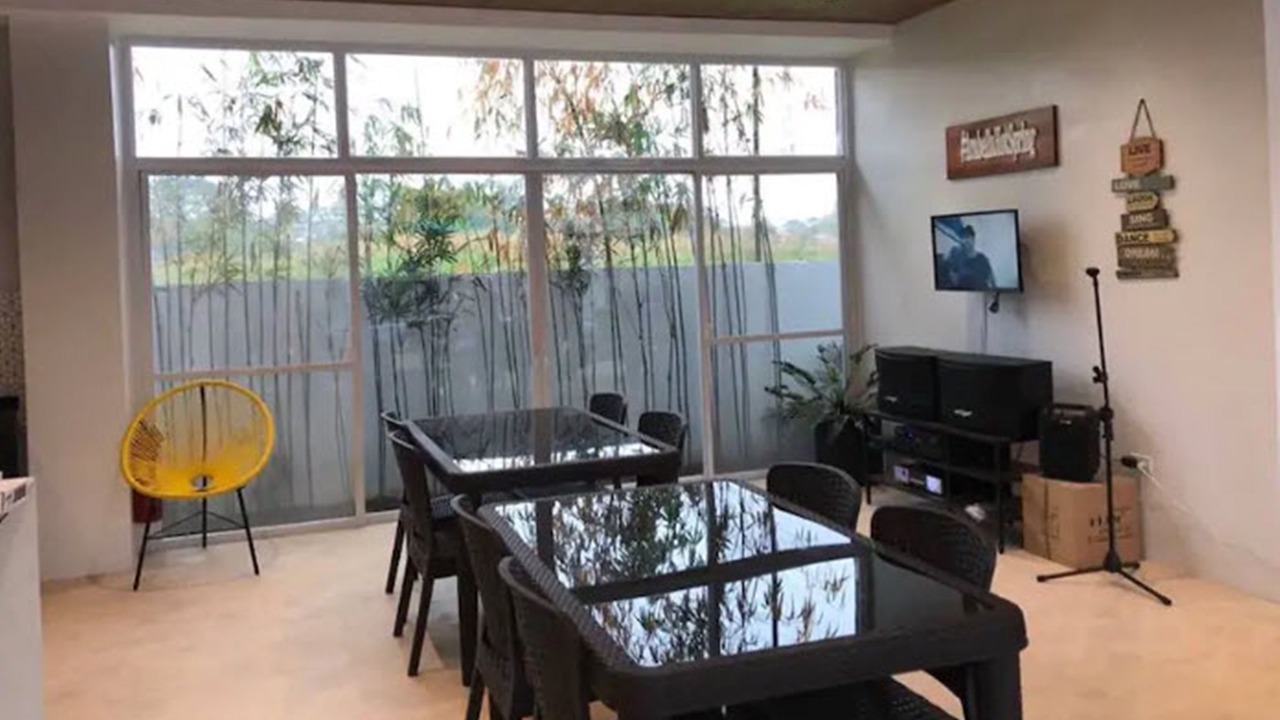 Photo of Livingroom in Los Banos