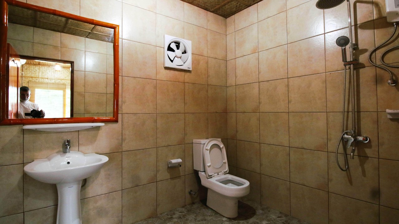 Photo of Bathroom in Looc