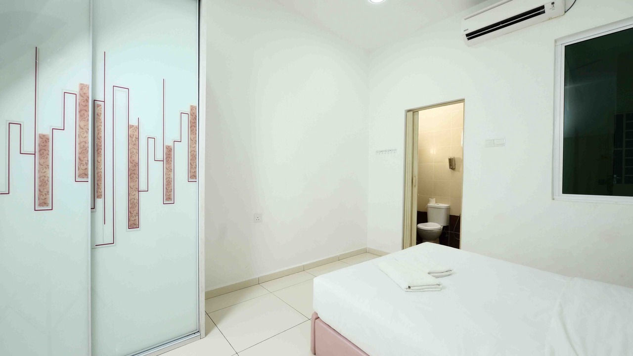 Photo of Bedroom in Kuah