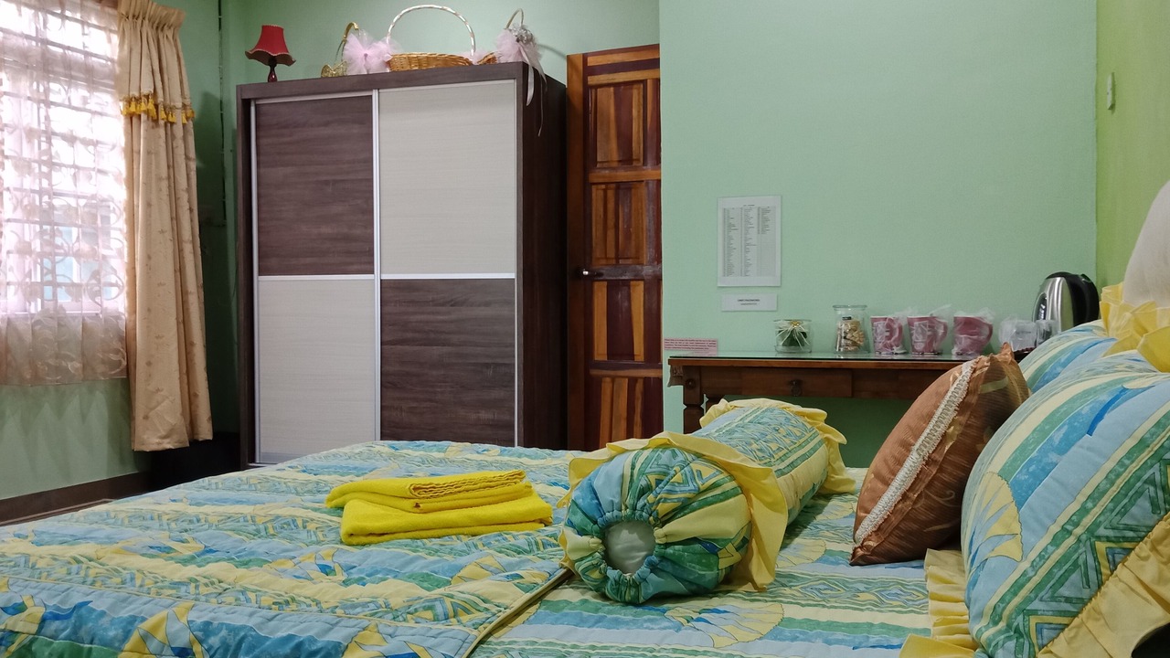 Photo of Bedroom in Kampung Lintang