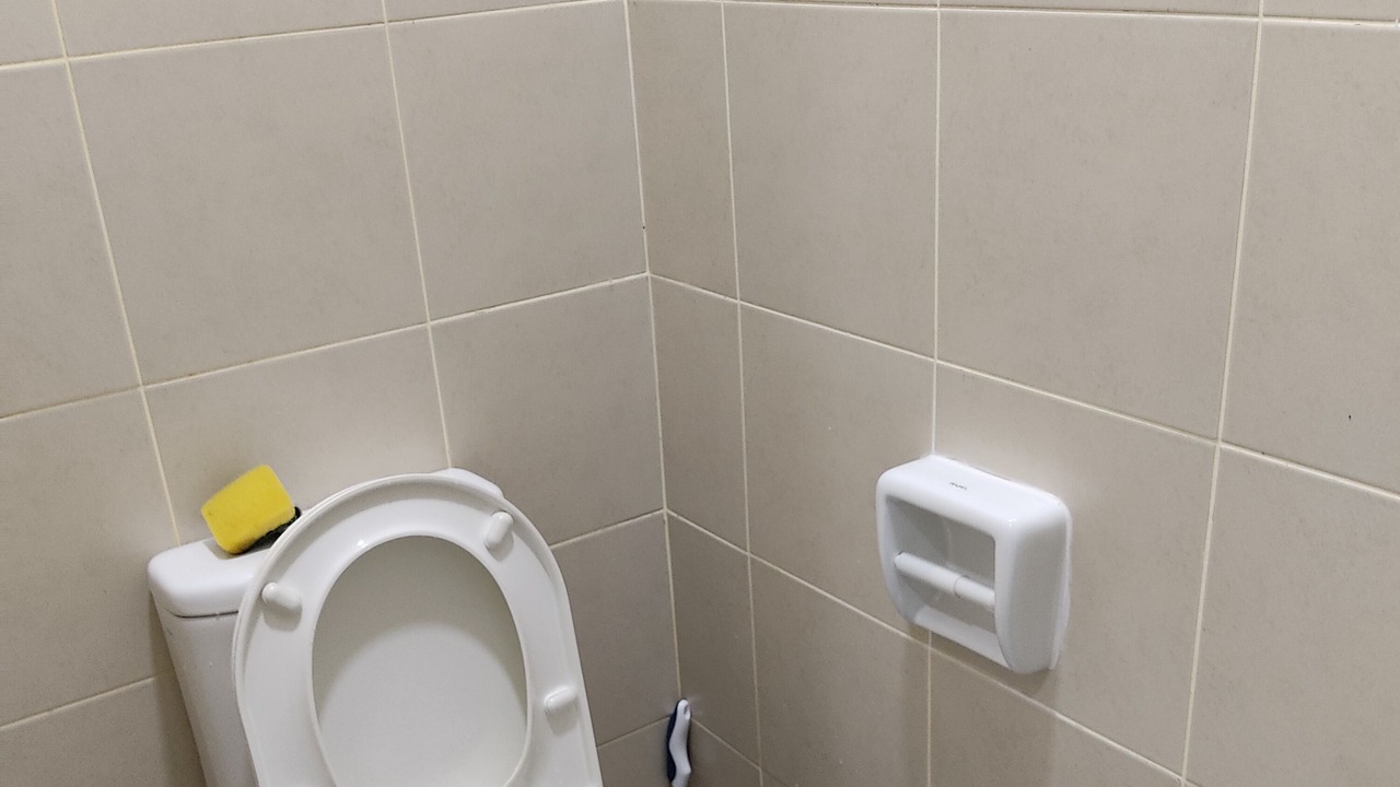 Photo of Bathroom in Kampung Batu Maung