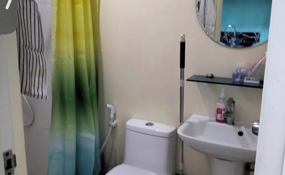 Photo of Bathroom in Las Pinas