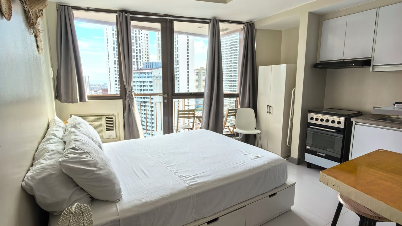 Photo of Bedroom in Legazpi Village
