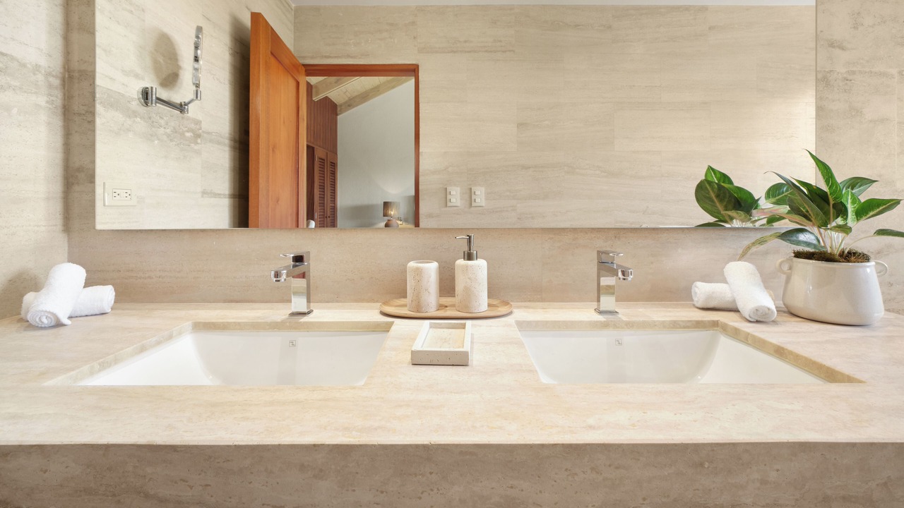 Photo of Bathroom in Los Altos