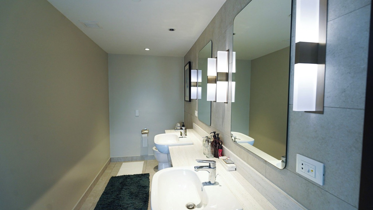 Photo of Bathroom in Plainview