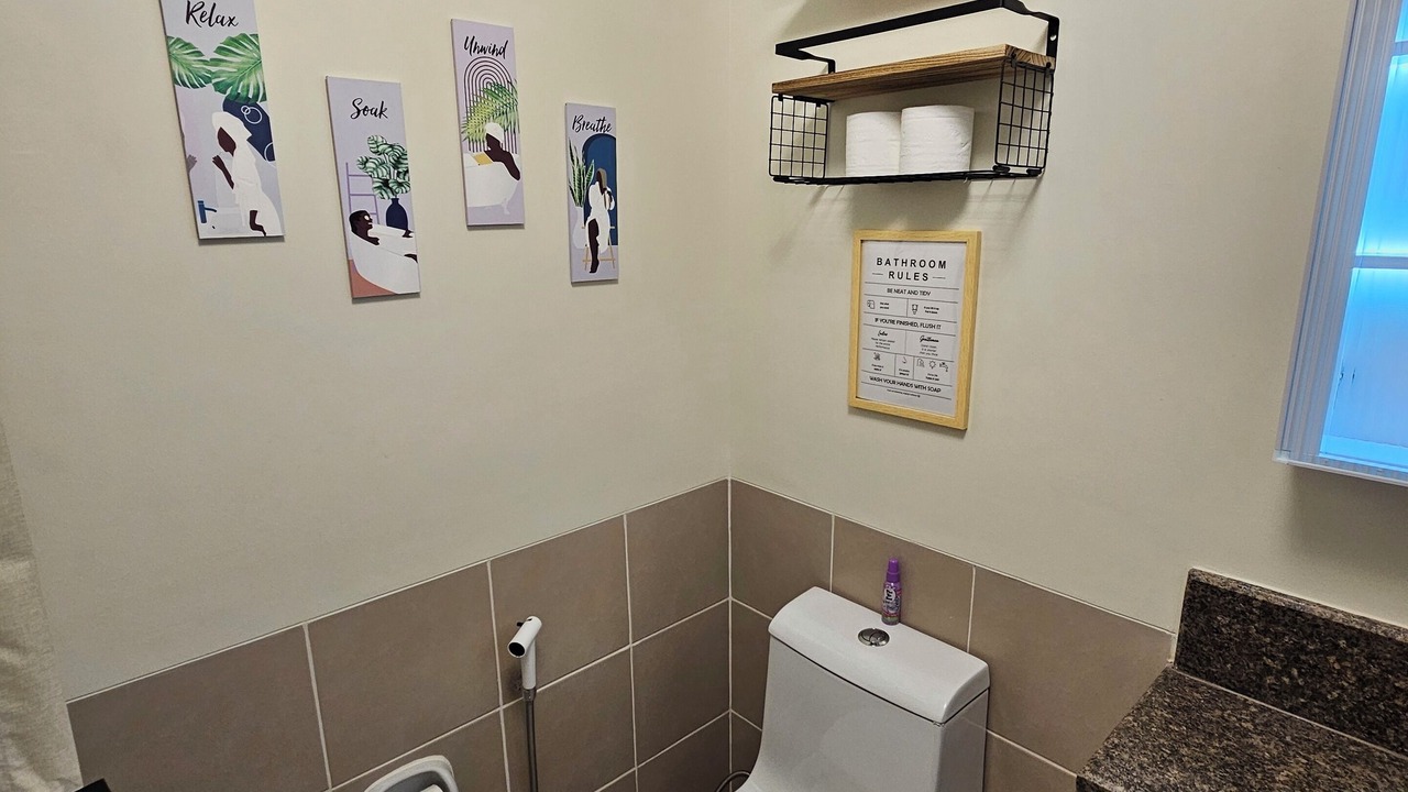 Photo of Bathroom in Santolan