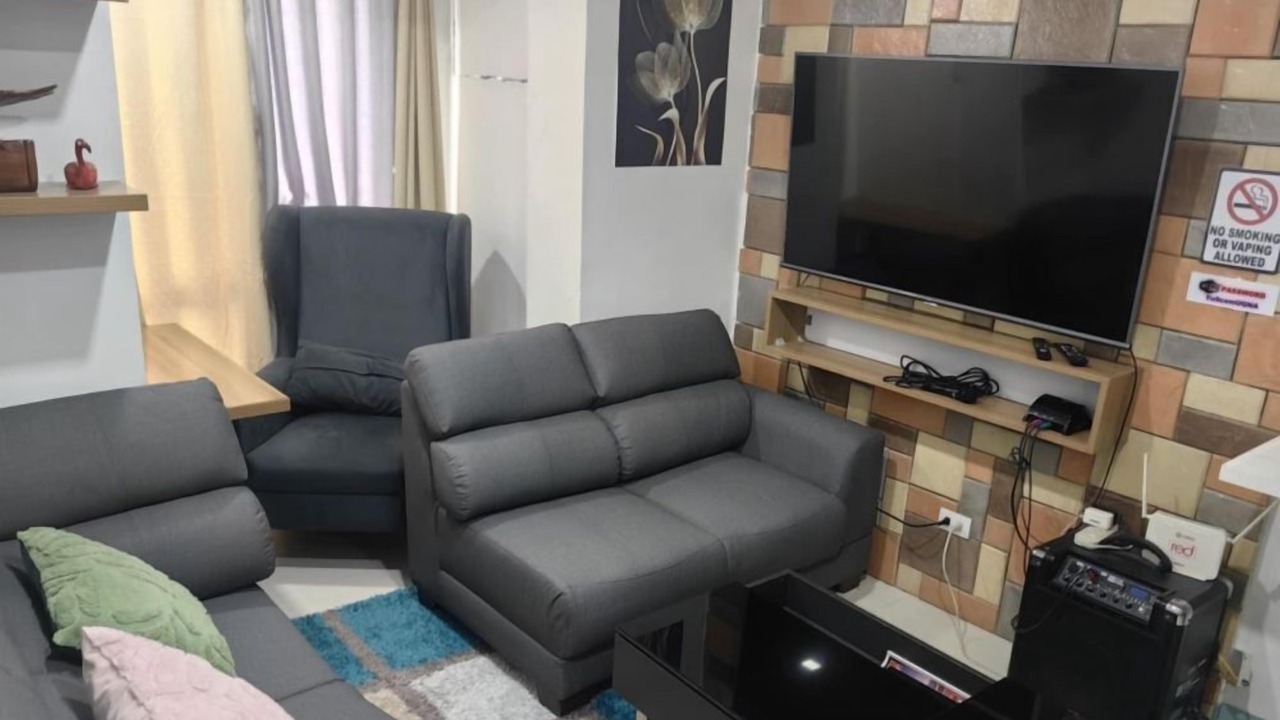 Photo of Livingroom in South Triangle