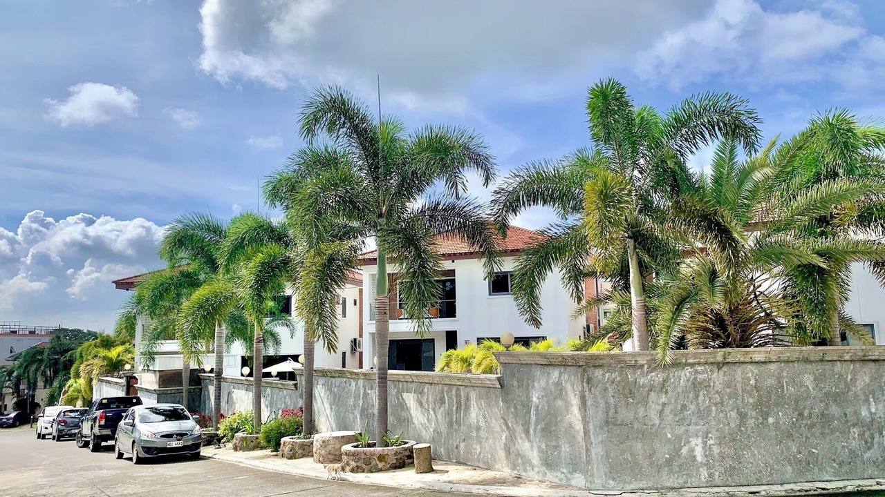 Photo of Outdoor in Clark Freeport