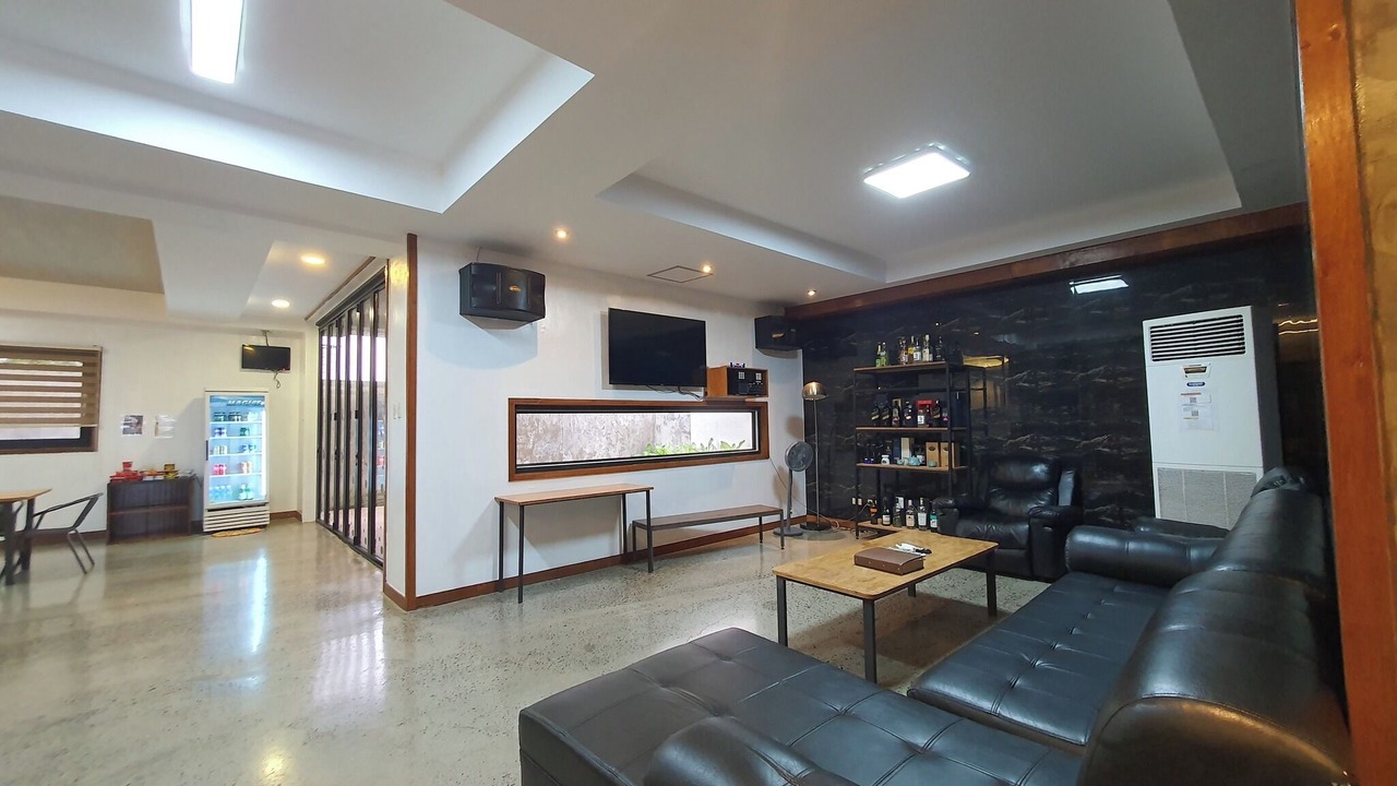 Photo of Livingroom in Clark Freeport