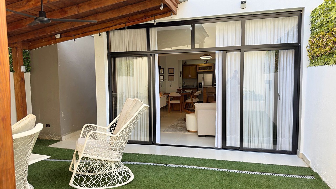 Photo of Patio Balcony in Santiago Province