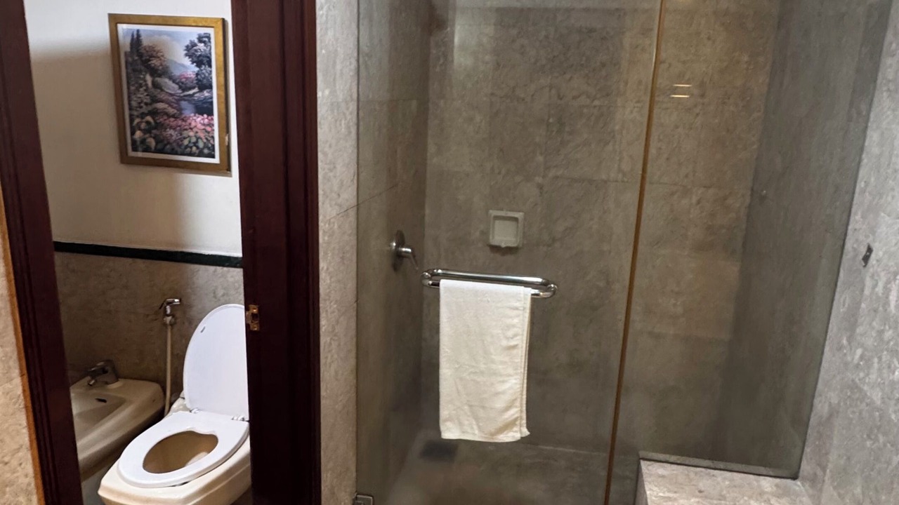 Photo of Bathroom in Imbi