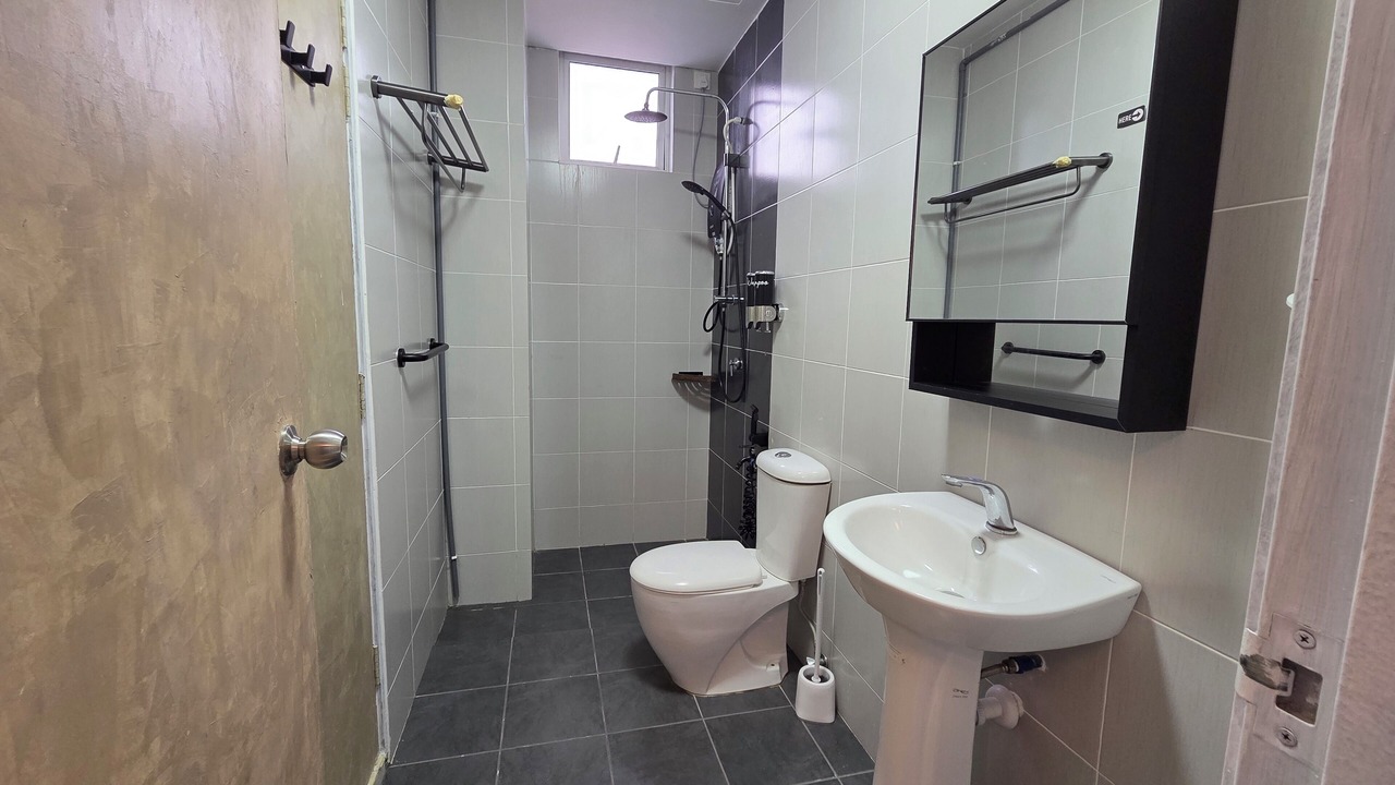 Photo of Bathroom in Kampung Tanjung Kapur