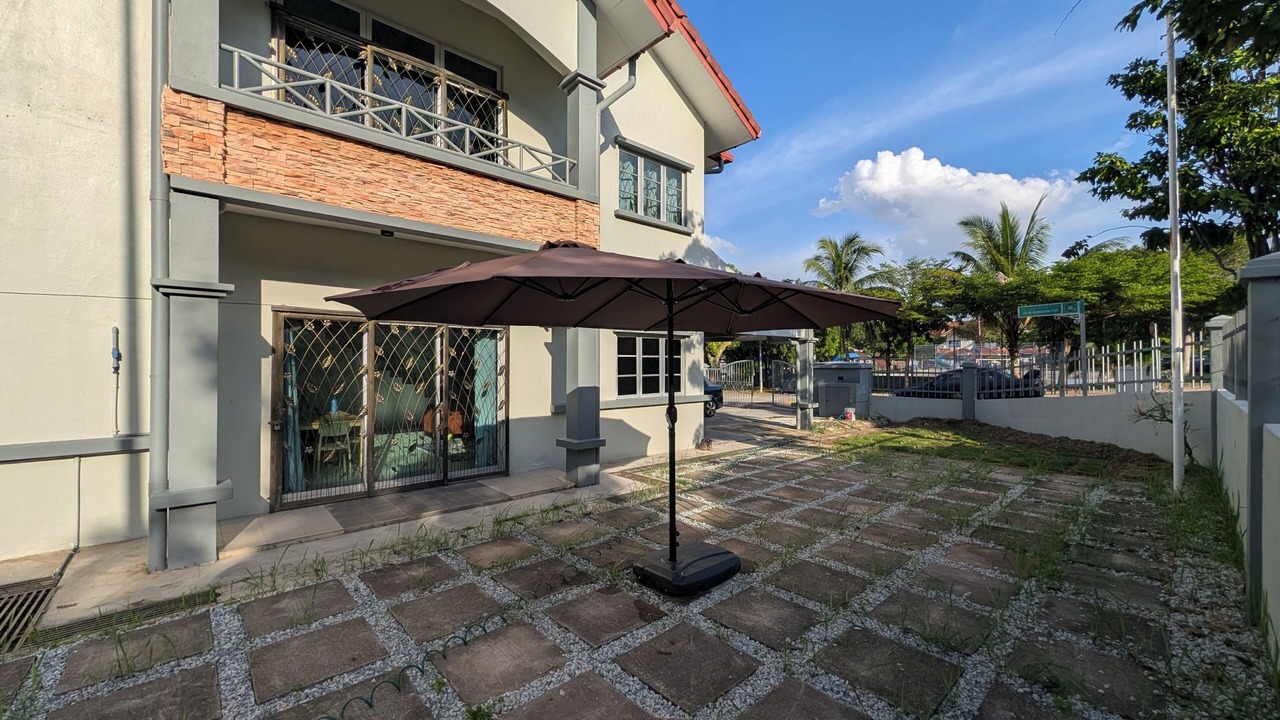 Photo of Patio Balcony in Shah Alam