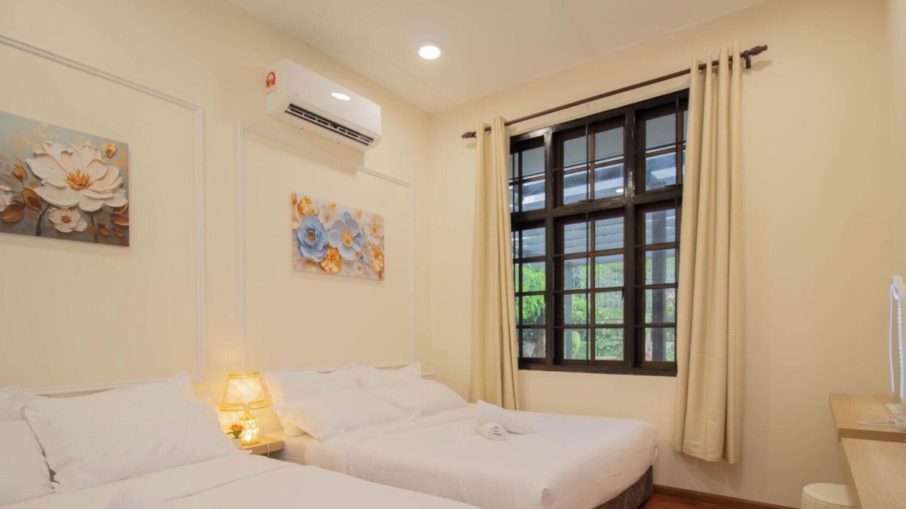 Photo of Bedroom in Tunku