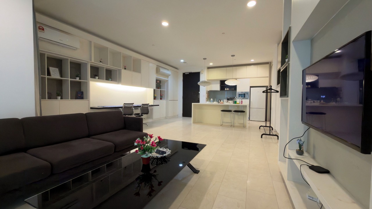 Photo of Livingroom in Golden Triangle