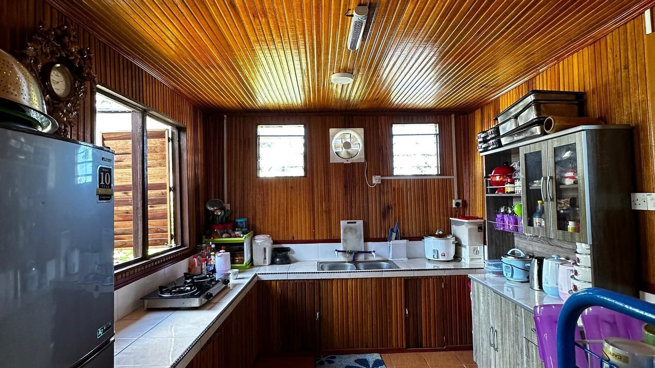 Photo of Kitchen in Kampong Gallam Gallam