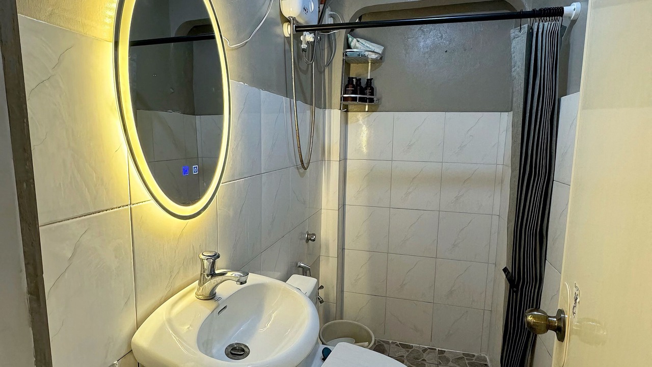 Photo of Bathroom in Buhangin