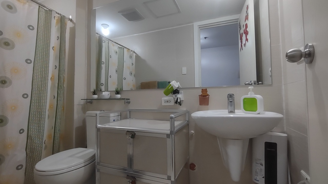 Photo of Bathroom in San Fernando
