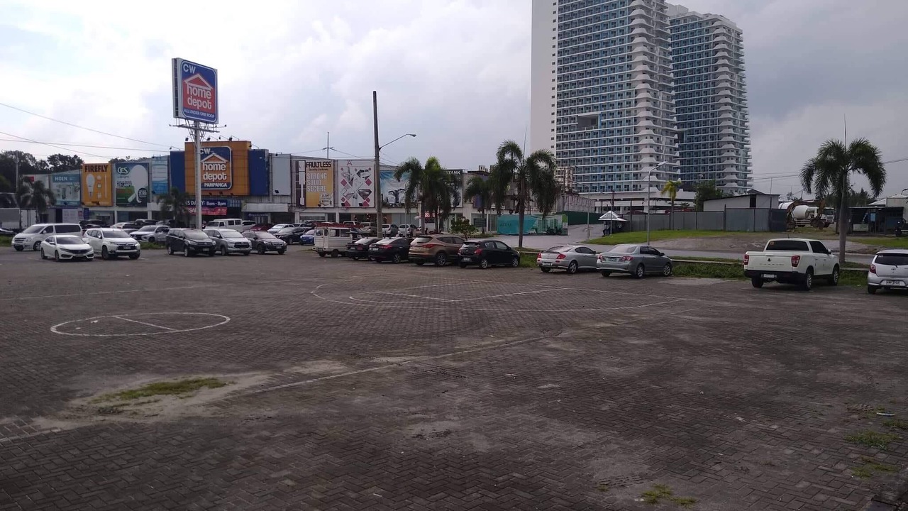 Photo of Outdoor in San Fernando