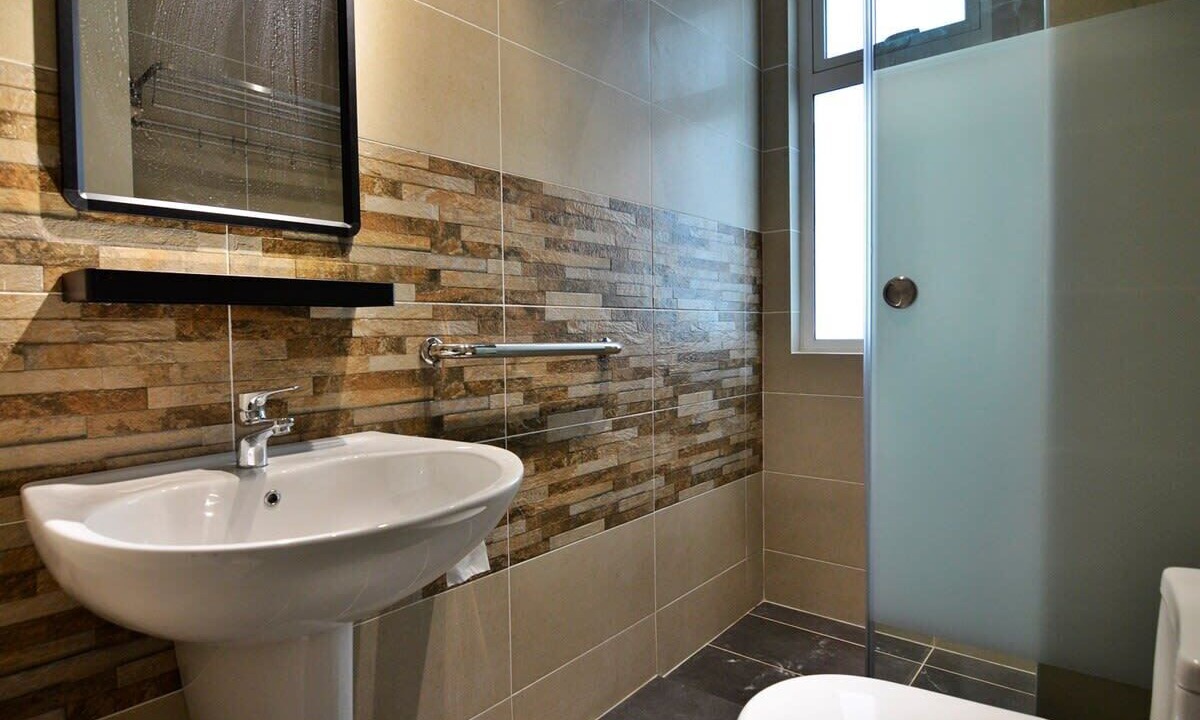 Photo of Bathroom in Central District