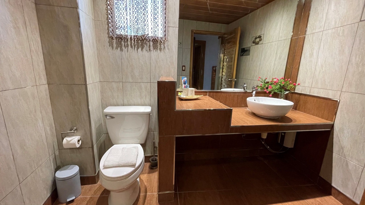 Photo of Bathroom in Hilongos