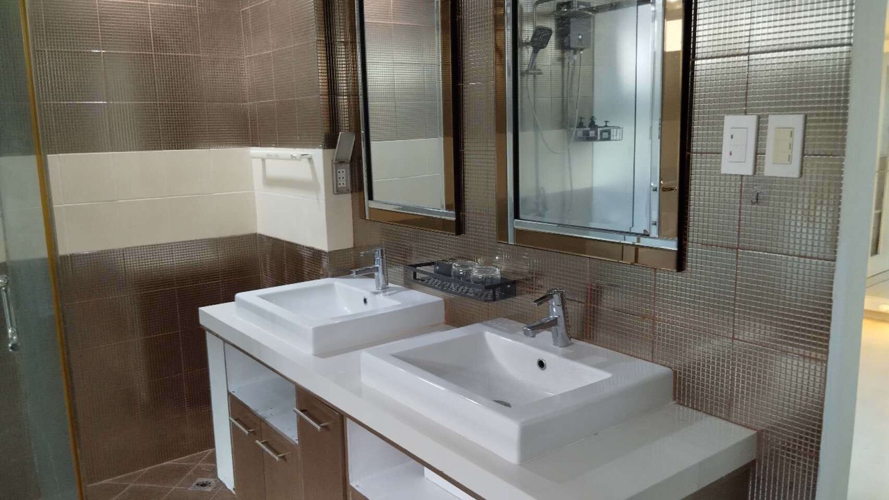 Photo of Bathroom in Las Pinas