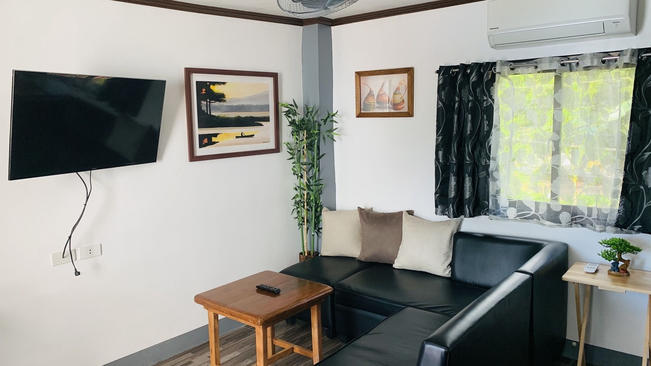 Photo of Livingroom in Puerto Galera