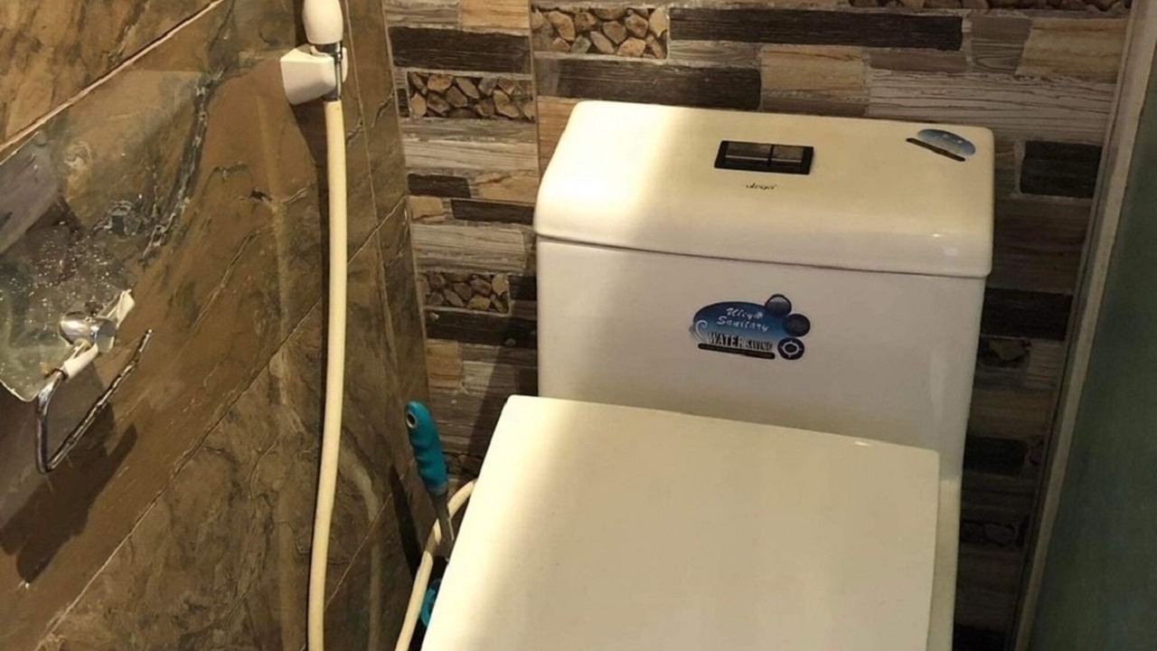 Photo of Bathroom in Lila