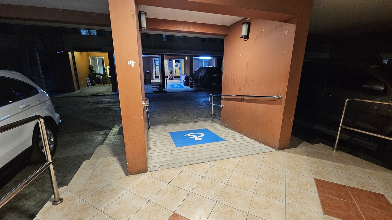 Photo of Outdoor in Moonwalk