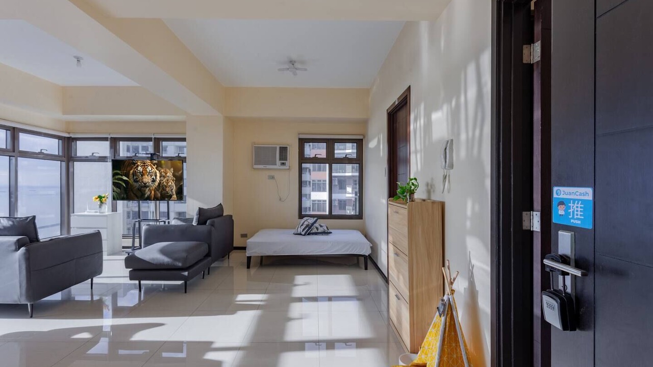 Photo of Bedroom in Manila