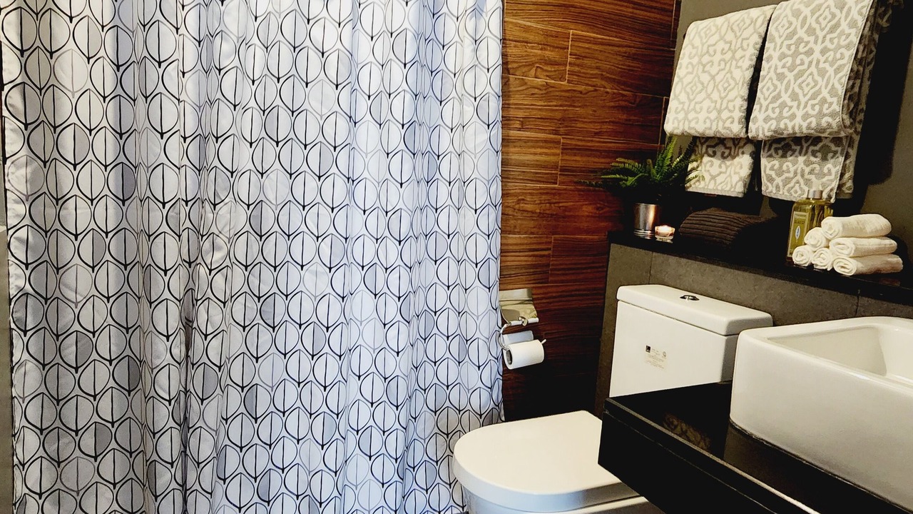 Photo of Bathroom in Paco