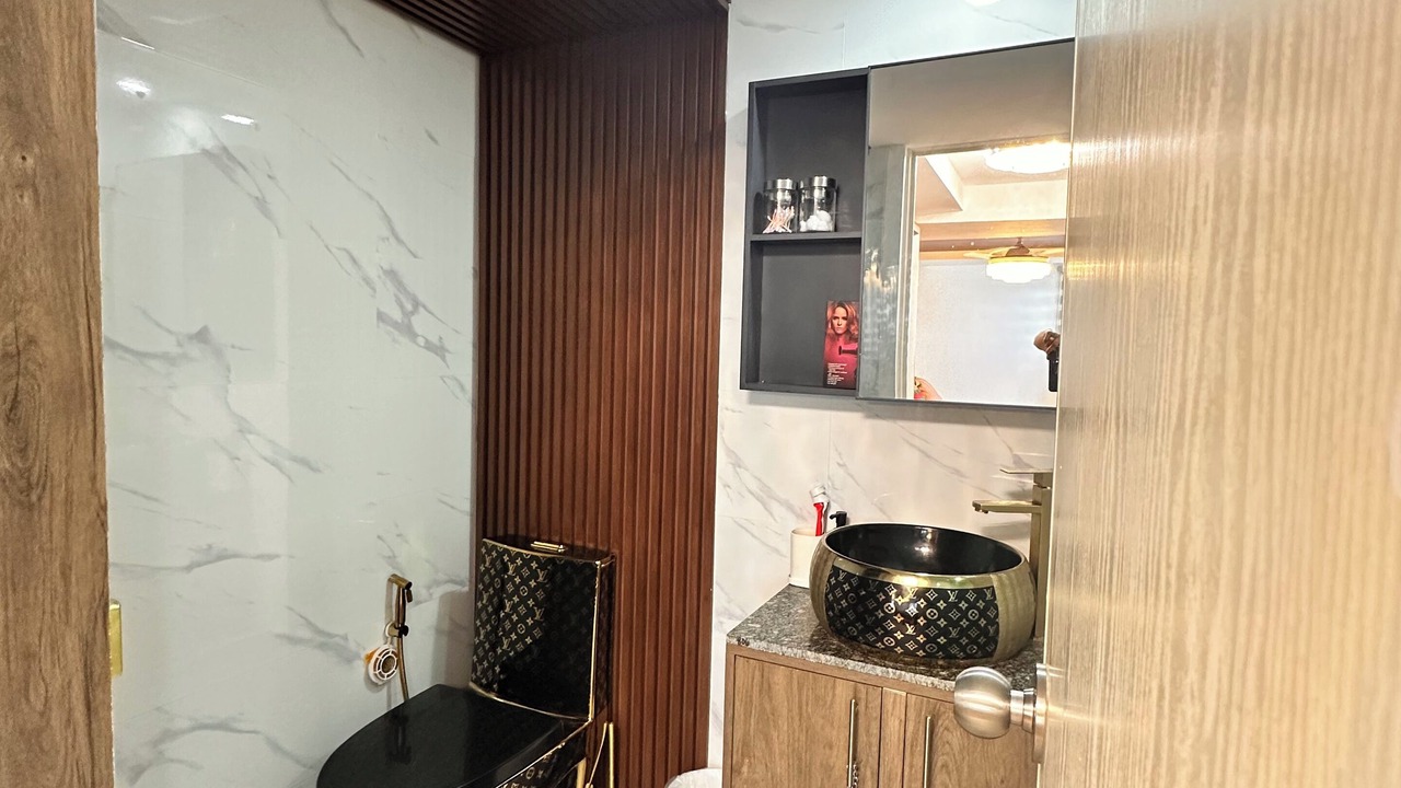 Photo of Bathroom in San Fernando