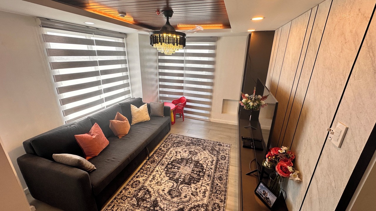 Photo of Livingroom in San Fernando
