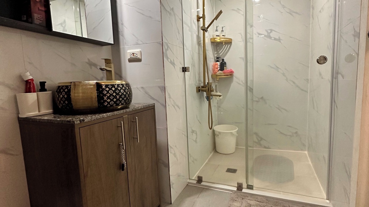 Photo of Bathroom in San Fernando